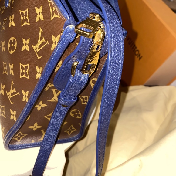 Louis Vuitton Popincourt PM Monogram PM Blue Canvas, Leather Tote Bag - Picture 5 of 11